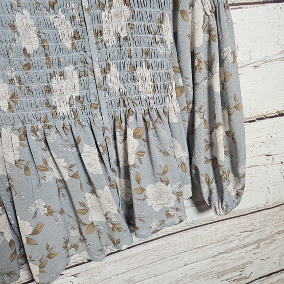 **LAST CHANCE** American Eagle long sleeve blouse - Picture 12 of 15